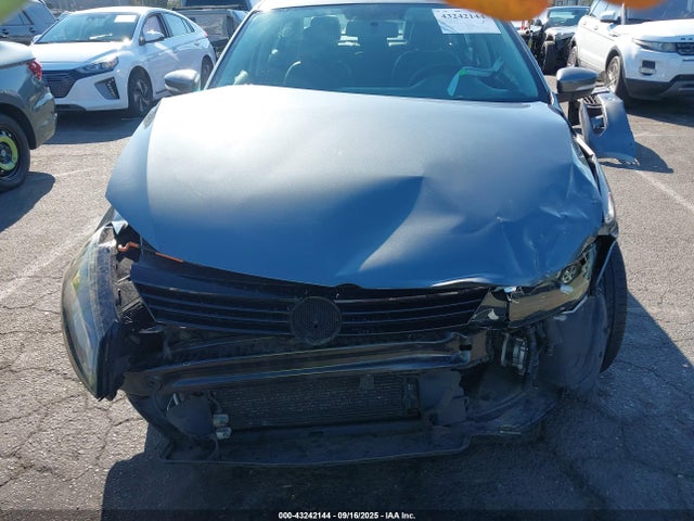 3VWD17AJ9EM270912 Volkswagen 2014