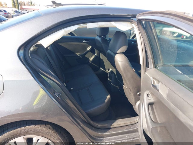 3VWD17AJ9EM270912 Volkswagen 2014