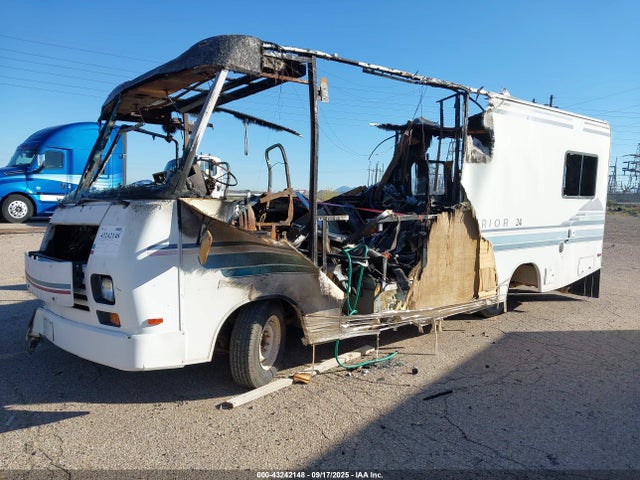 43242148 :رقم المزاد ، 1GBJP37N5S3309388 vin ، 1995 Chevrolet P30 مزاد بيع