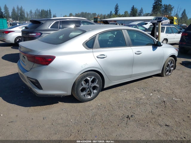3KPF24AD4ME363332 KIA mpi nu