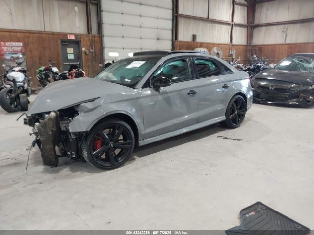 2019 AUDI RS 3 WUABWGFF0KA901705 Photo 1