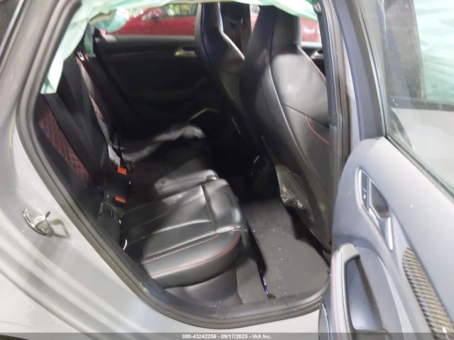 2019 AUDI RS 3 WUABWGFF0KA901705 Photo 7