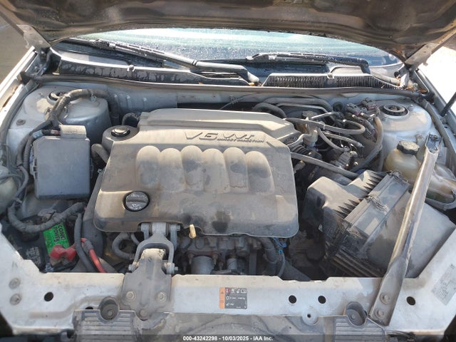 2G1WB5E3XF1115876 Chevrolet lfx