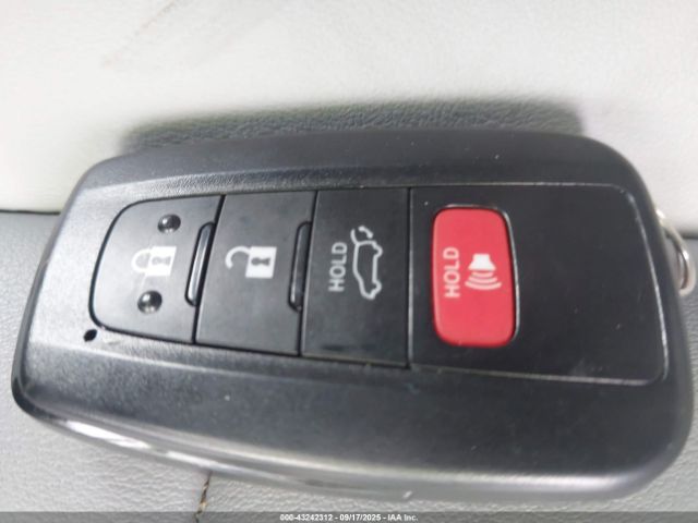 2022 TOYOTA RAV4 HYBRID JTMB6RFV5ND074383 Photo 10