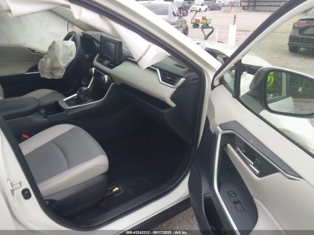 2022 TOYOTA RAV4 HYBRID JTMB6RFV5ND074383 Photo 4
