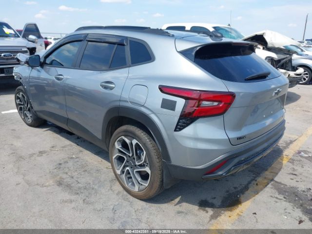 2025 CHEVROLET TRAX KL77LJEP7SC075908 Photo 2