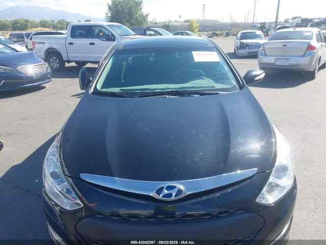 Hyundai Sonata Hybrid Limited 2015 KMHEC4A44FA129024 Image 12