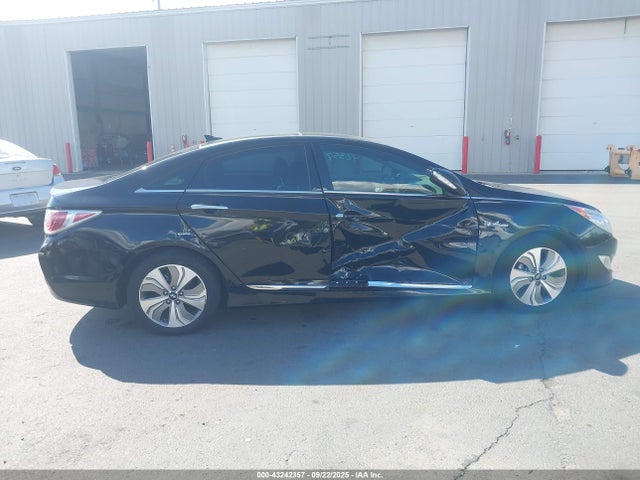 Hyundai Sonata Hybrid Limited 2015 KMHEC4A44FA129024 Image 13