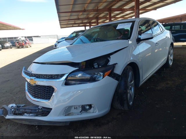 Chevrolet ltg 2015 1G11G5SX3FF122275 Image 2