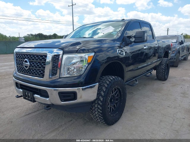 Nissan Titan 2016 1N6BA1F19GN515536 Image 2