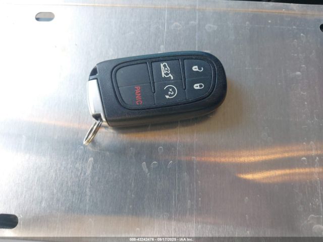 2016 JEEP CHEROKEE 1C4PJLCBXGW272976 Photo 10