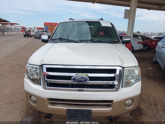 Ford Expedition 2014 1FMJU1J5XEEF63815 Image 12