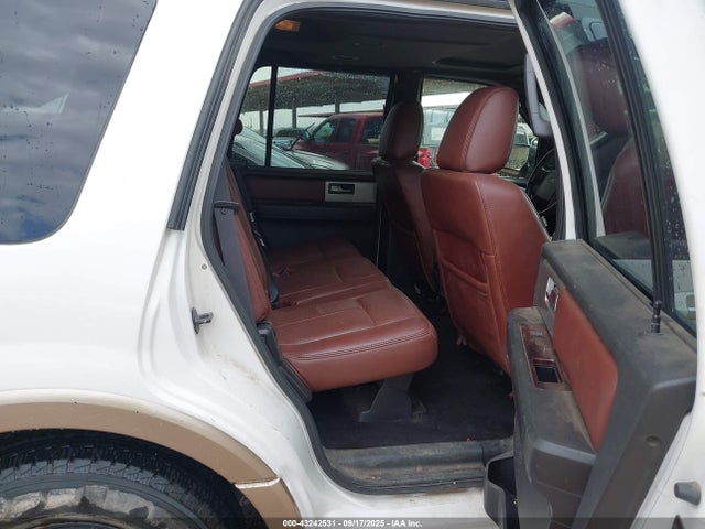 Ford Expedition 2014 1FMJU1J5XEEF63815 Image 8