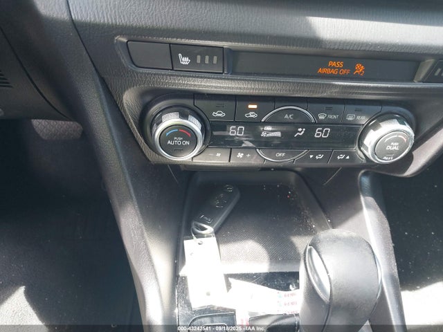 Mazda py 2018 3MZBN1L31JM182390 Image 11