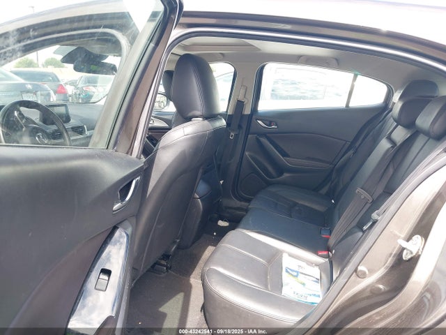 Mazda py 2018 3MZBN1L31JM182390 Image 8