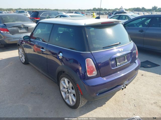 2005 MINI COOPER S WMWRE33455TD91340 Photo 2
