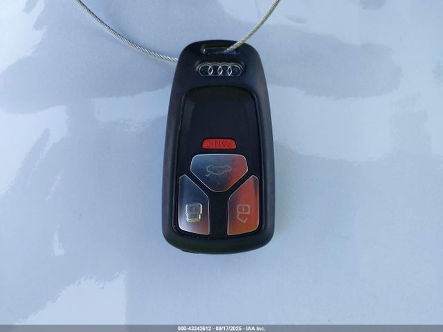 2017 AUDI A4 WAUGNAF43HN029150 Photo 10