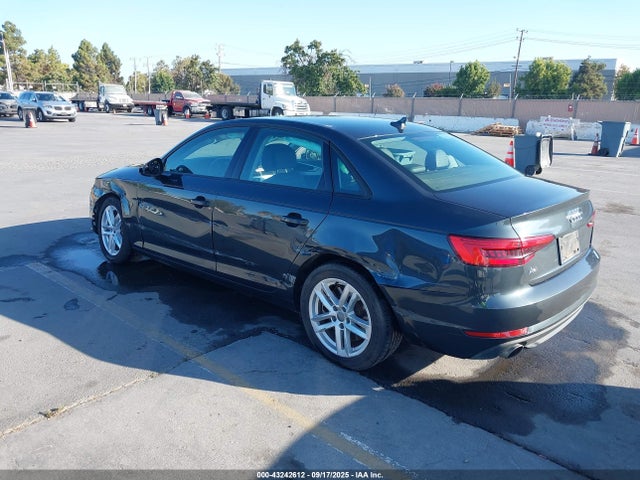 2017 AUDI A4 WAUGNAF43HN029150 Photo 2