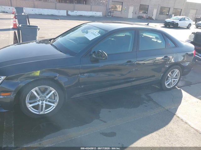 2017 AUDI A4 WAUGNAF43HN029150 Photo 5