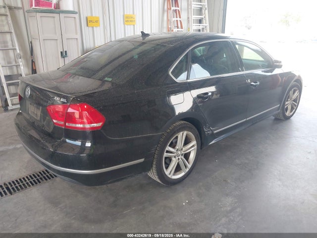 Volkswagen 2014 2014 1VWCT7A31EC051970 Image 4