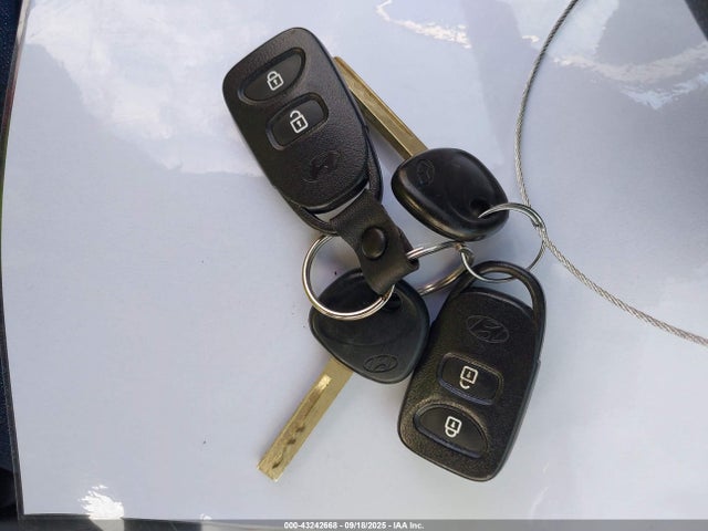 KMHCT4AE4HU286361 Hyundai Accent