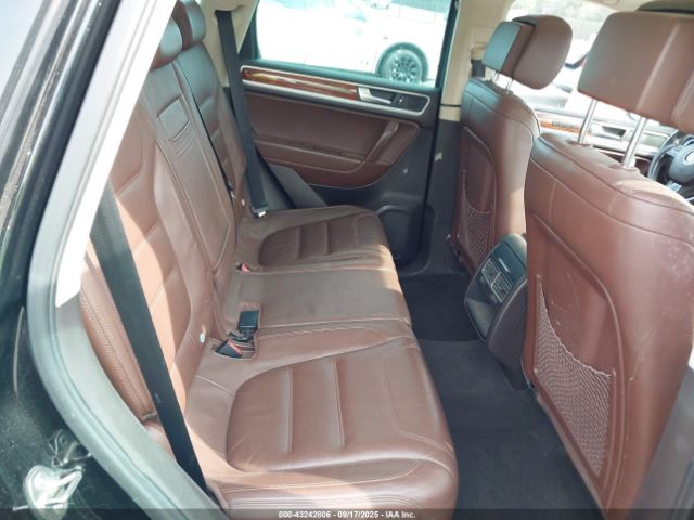 2011 VOLKSWAGEN TOUAREG WVGFK9BP2BD005291 Photo 7