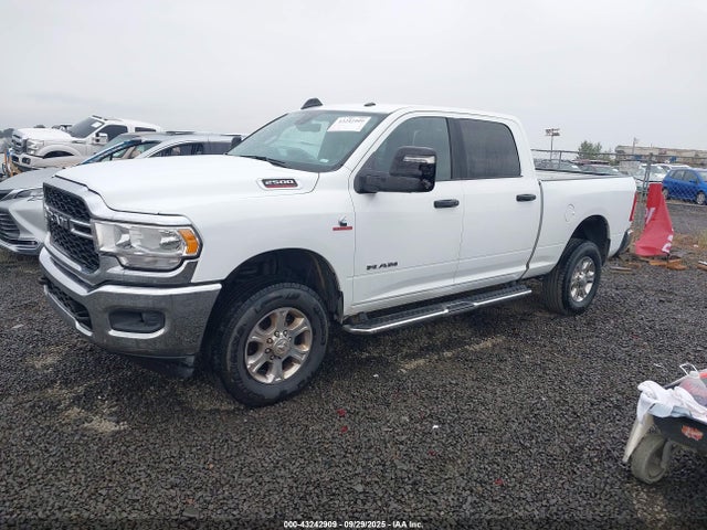 3C6UR5DL2RG303435 RAM 2024
