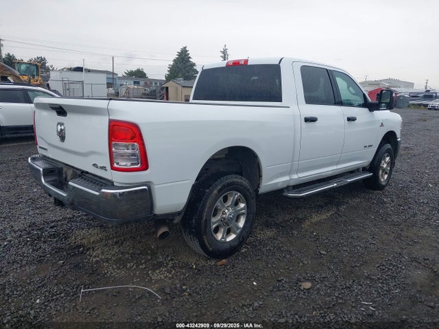 3C6UR5DL2RG303435 RAM 2024