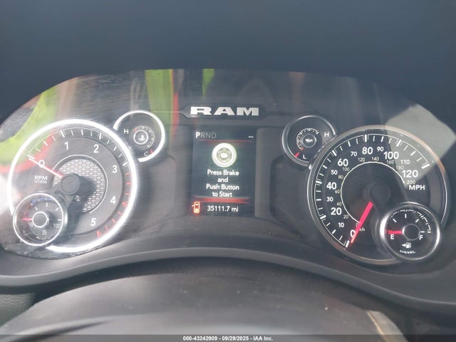 3C6UR5DL2RG303435 RAM 2024