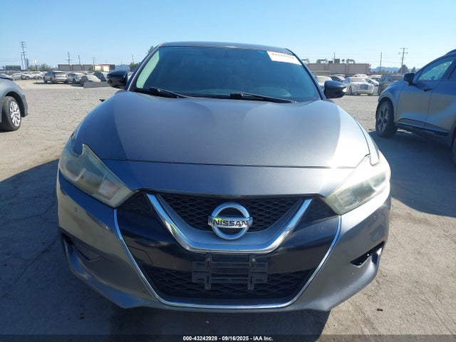 1N4AA6AP3GC410533 Nissan 2016