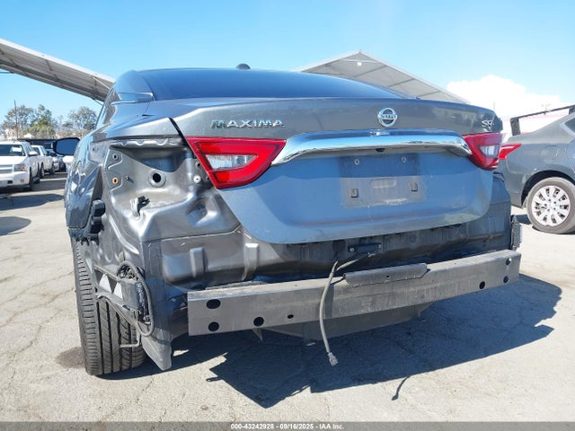 1N4AA6AP3GC410533 Nissan 2016
