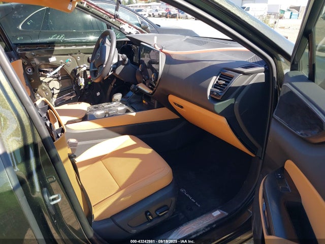 2T2GDCAZ8SC029526 Lexus a25a-fks