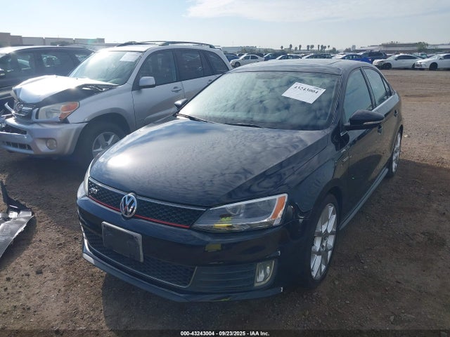 3VW4T7AJ1EM271823 Volkswagen Jetta
