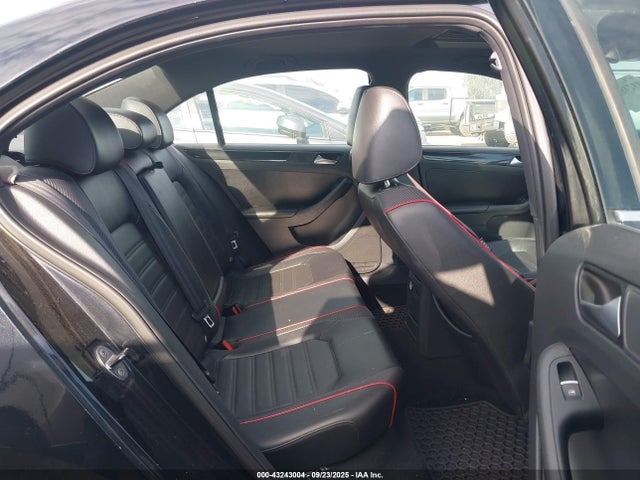 3VW4T7AJ1EM271823 Volkswagen Jetta