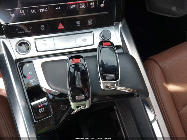 2023 AUDI E-TRON WA1LAAGE3PB010919 Photo 10