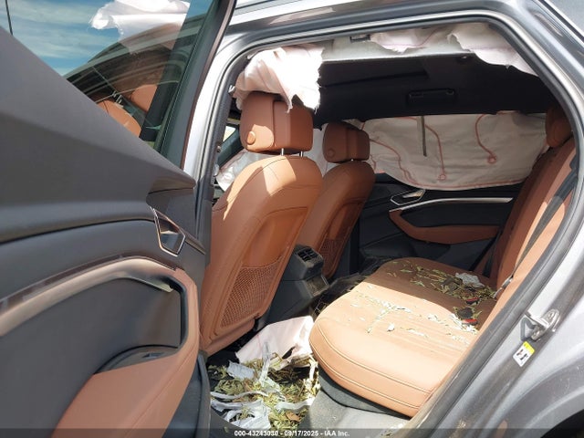 2023 AUDI E-TRON WA1LAAGE3PB010919 Photo 7