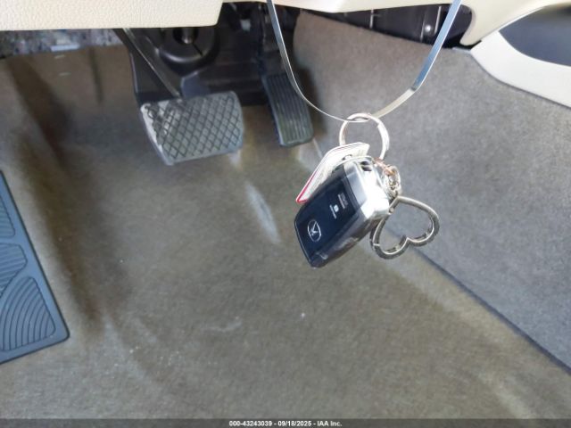 2017 ACURA RDX 5J8TB4H76HL016523 Photo 10