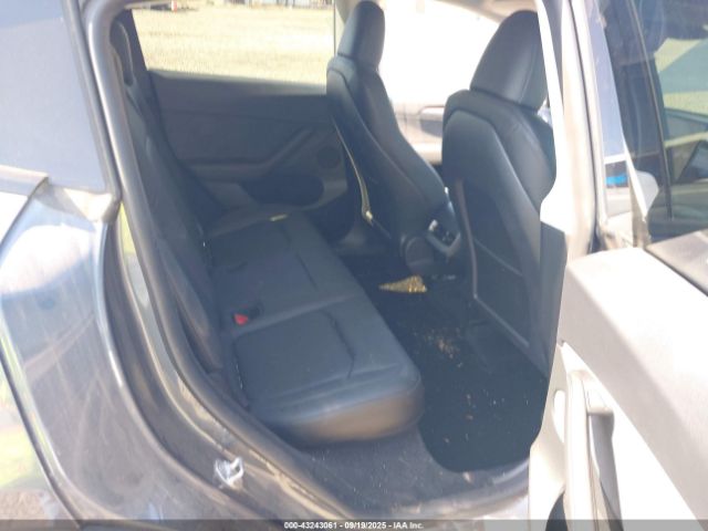 2023 TESLA MODEL Y 7SAYGDEE2PF805829 Photo 9