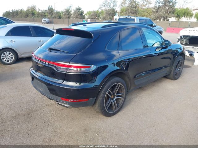 2021 PORSCHE MACAN WP1AA2A59MLB16677 Photo 3