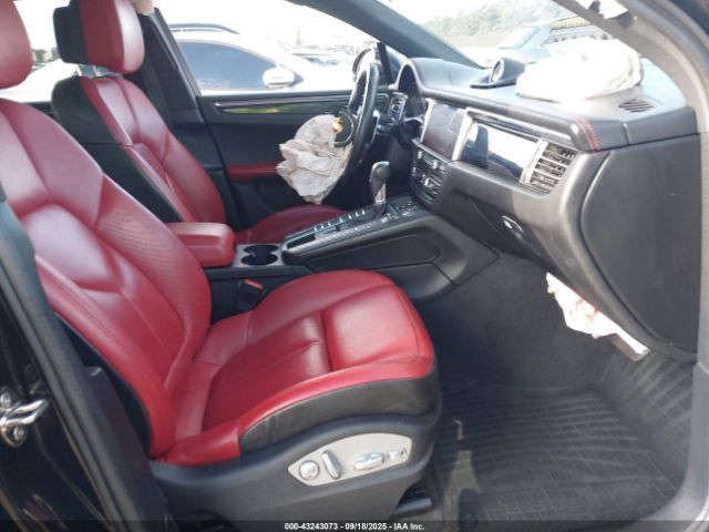 2021 PORSCHE MACAN WP1AA2A59MLB16677 Photo 4