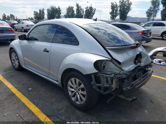 3VWF17ATXGM617628 Volkswagen 2016