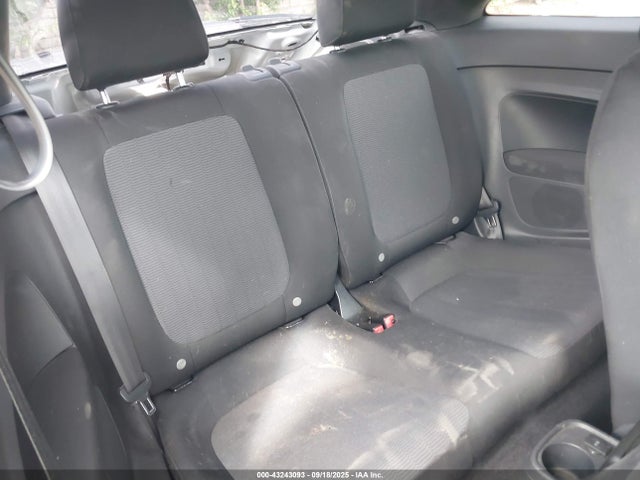3VWF17ATXGM617628 Volkswagen 2016
