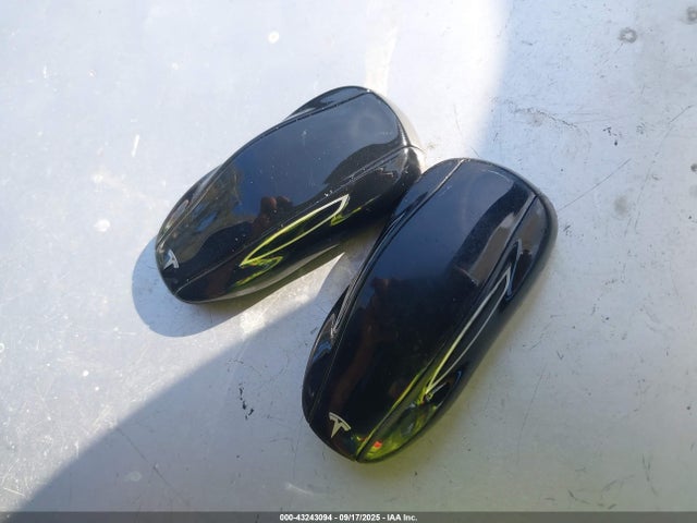 2016 TESLA MODEL S 5YJSA1E15GF161243 Photo 10