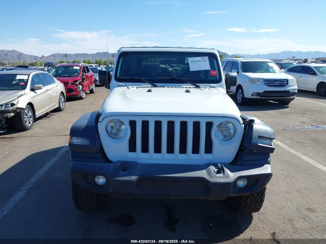 1C4GJXAG1KW545818 Jeep Wrangler