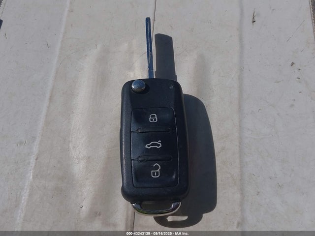 3VWPL7AJXEM613489 Volkswagen 2014
