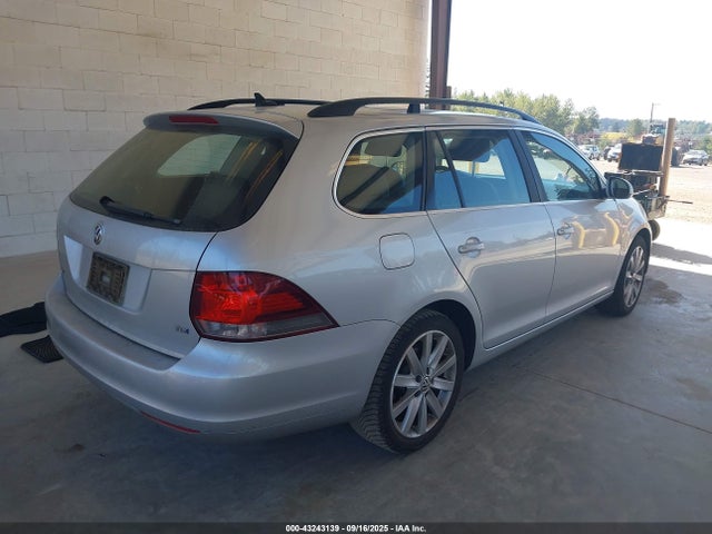 Volkswagen 2014 2014 3VWPL7AJXEM613489 Image 4