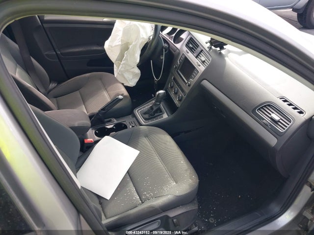 3VWC17AU3GM505197 Volkswagen 1.8 tsi