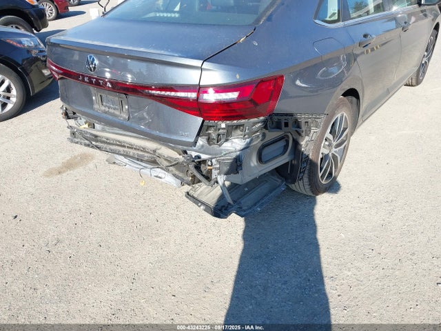 3VW7X7BU8SM072306 Volkswagen tsi