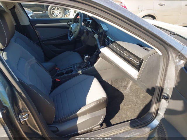 3VW7X7BU8SM072306 Volkswagen tsi