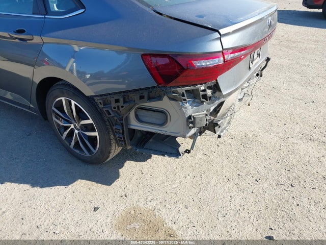 3VW7X7BU8SM072306 Volkswagen tsi